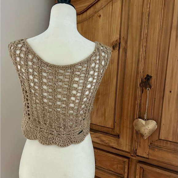 Abercrombie & Fitch cotton shrug. Feeling 2008? - Picture 2 of 3